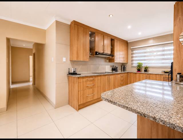 4 BEDROOM HOUSE FOR SALE IN THREE RIVERS EAST